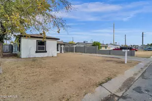 2334 W Morten Ave, Phoenix, AZ 85021 - Photo 17