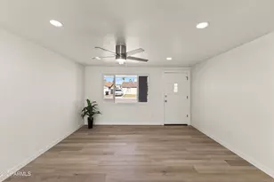 3763 E Evans Dr, Phoenix, AZ 85032 - Photo 3