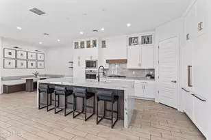 21324 N 60th Pl, Phoenix, AZ 85054 - Photo 3