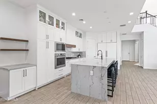 21324 N 60th Pl, Phoenix, AZ 85054 - Photo 9