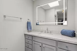 9058 E Gelding Dr, Scottsdale, AZ 85260 - Photo 13