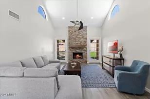 9058 E Gelding Dr, Scottsdale, AZ 85260 - Photo 5