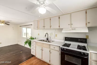 1050 E Broadway Avenue #18, Apache Junction, AZ 85119 - Photo 13