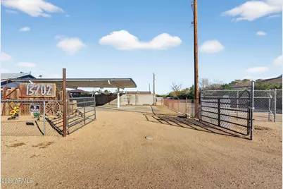 13202 W Ocotillo Road, Glendale, AZ 85307 - Photo 1