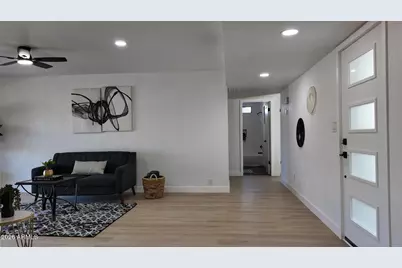 14646 N 64th Avenue, Glendale, AZ 85306 - Photo 7