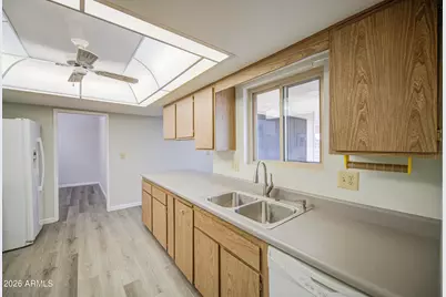 9915 W Newport Drive, Sun City, AZ 85351 - Photo 13