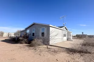 7736 W Alsdorf Rd, Arizona City, AZ 85123 - Photo 5