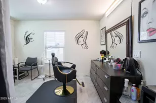 16425 W Latham St, Goodyear, AZ 85338 - Photo 11