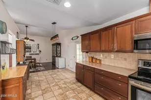 10414 N 64th Ave, Glendale, AZ 85302 - Photo 11