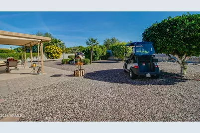 10833 W Boswell Boulevard, Sun City, AZ 85373 - Photo 25