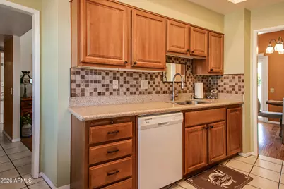 10833 W Boswell Boulevard, Sun City, AZ 85373 - Photo 5