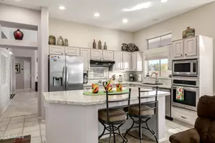 21805 N Vida Ct, Sun City West, AZ 85375 - Photo 13