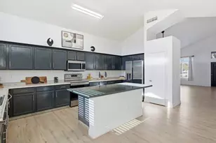 12539 W Hearn Rd, El Mirage, AZ 85335 - Photo 9