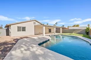 1983 E Dunbar Dr, Tempe, AZ 85282 - Photo 25