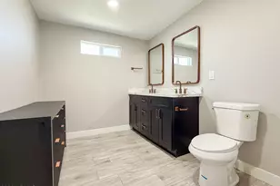 13220 N 14th Ave, Phoenix, AZ 85029 - Photo 23