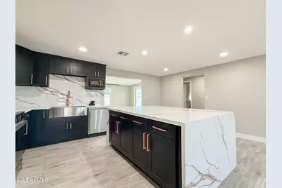 13220 N 14th Avenue, Phoenix, AZ 85029 - Photo 9