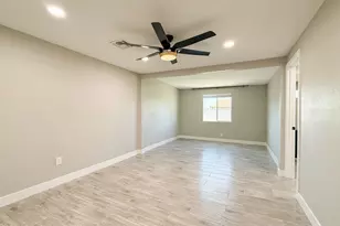 13220 N 14th Ave, Phoenix, AZ 85029 - Photo 19