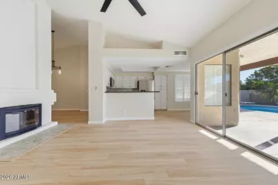 10571 E Mission Lane, Scottsdale, AZ 85258 - Photo 9