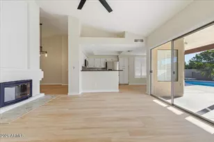 10571 E Mission Ln, Scottsdale, AZ 85258 - Photo 9