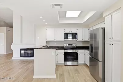 10571 E Mission Lane, Scottsdale, AZ 85258 - Photo 13