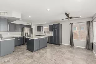 14850 W Laurel Ln, Surprise, AZ 85379 - Photo 11