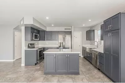 14850 W Laurel Lane, Surprise, AZ 85379 - Photo 13