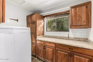 8562 E Turney Ave, Scottsdale, AZ 85251 - Photo 37