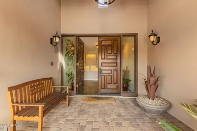 8562 E Turney Avenue, Scottsdale, AZ 85251 - Photo 7