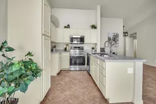 25211 S Briarcrest Dr, Sun Lakes, AZ 85248 - Photo 9