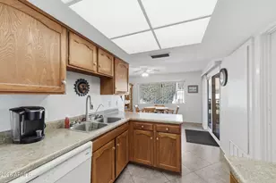 220 Leisure World, Mesa, AZ 85206 - Photo 11