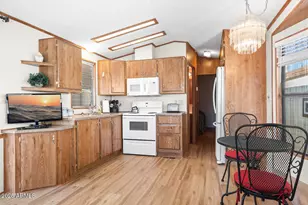 17200 W Bell Rd, Surprise, AZ 85374 - Photo 11