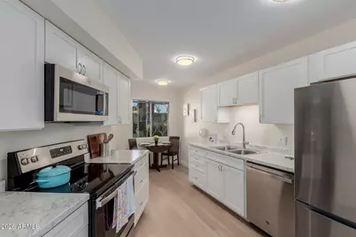 10943 W Coggins Drive, Sun City, AZ 85351 - Photo 7