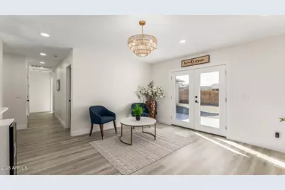 5236 S 19th Avenue, Phoenix, AZ 85041 - Photo 9