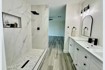 5236 S 19th Avenue, Phoenix, AZ 85041 - Photo 5