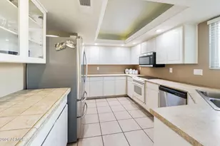 26609 S Truro Dr, Sun Lakes, AZ 85248 - Photo 13