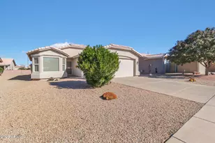 1482 E Torrey Pines Ln, Chandler, AZ 85249 - Photo 1