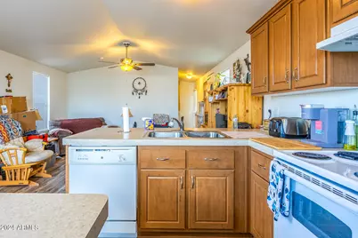 2601 E Allred Avenue #BR24, Mesa, AZ 85204 - Photo 11