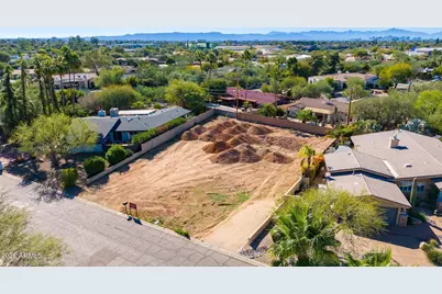 4027 E San Miguel Avenue #84, Phoenix, AZ 85018 - Photo 11