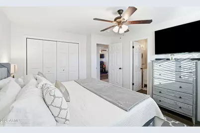 8449 E Jackrabbit Road, Scottsdale, AZ 85250 - Photo 15