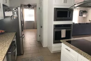 8449 E Jackrabbit Rd, Scottsdale, AZ 85250 - Photo 9