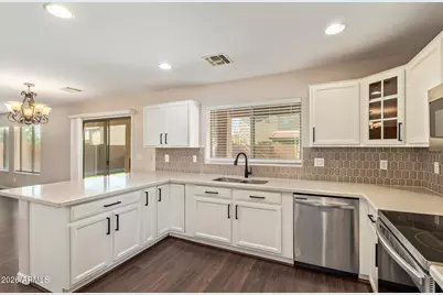 6812 S 45th Avenue, Laveen, AZ 85339 - Photo 11