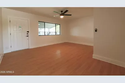 749 E Montebello Avenue #231, Phoenix, AZ 85014 - Photo 13
