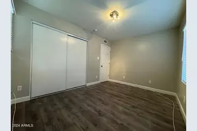 310 W Earll Drive #109, Phoenix, AZ 85013 - Photo 5