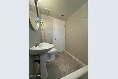 310 W Earll Drive #109, Phoenix, AZ 85013 - Photo 9