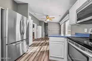 17200 W Bell Rd, Surprise, AZ 85374 - Photo 9