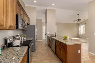 12322 N 85th Ln, Peoria, AZ 85381 - Photo 9