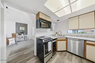 10017 E Mountain View Rd, Scottsdale, AZ 85258 - Photo 17