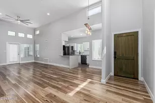 11333 N 92nd St, Scottsdale, AZ 85260 - Photo 3