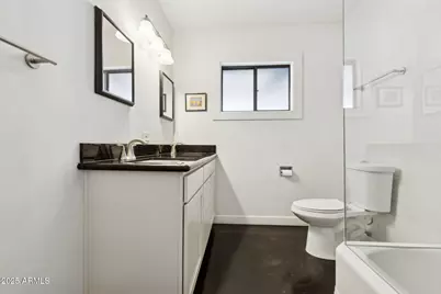 2740 N 21st Drive, Phoenix, AZ 85009 - Photo 13