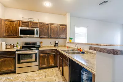 913 S 115th Drive, Avondale, AZ 85323 - Photo 5